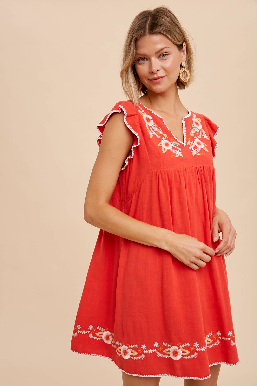 FLORAL EMBROIDERED DRESS WITH CONTRAST SPECIAL STITCH